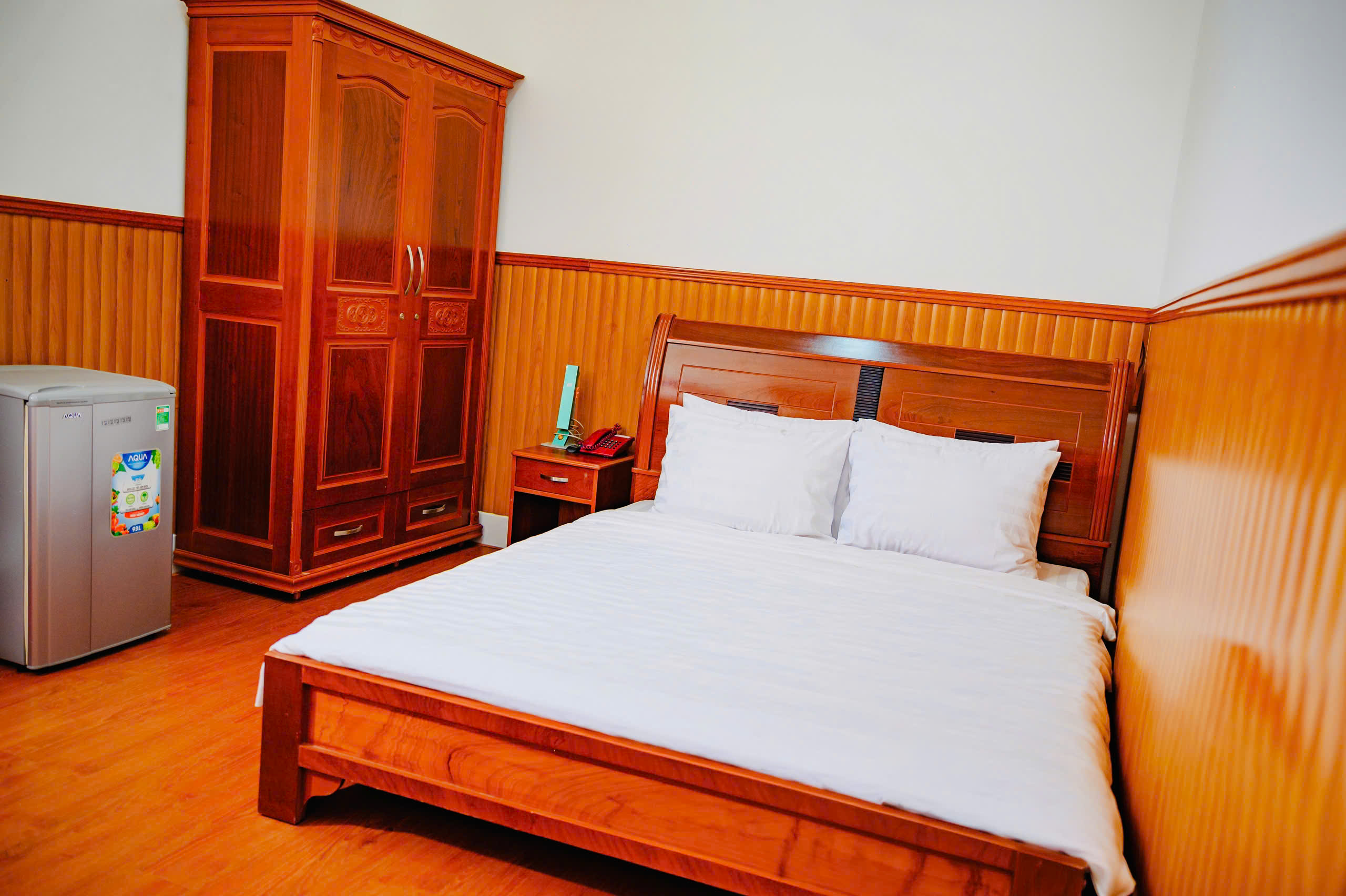 STANDARD DOUBLE BED